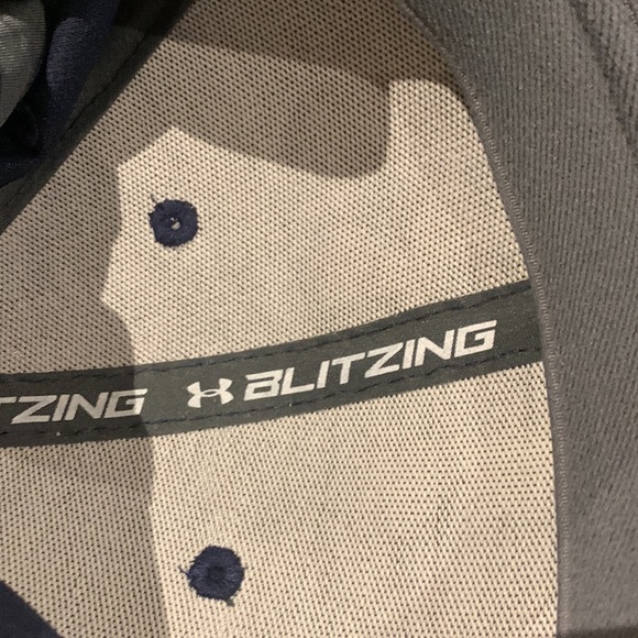 Under Armour Men's UA Blitzing Classic Fit size L/XL Blue - Picture 7 of 7